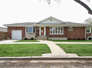 7459 N Odell Ave, Chicago, IL