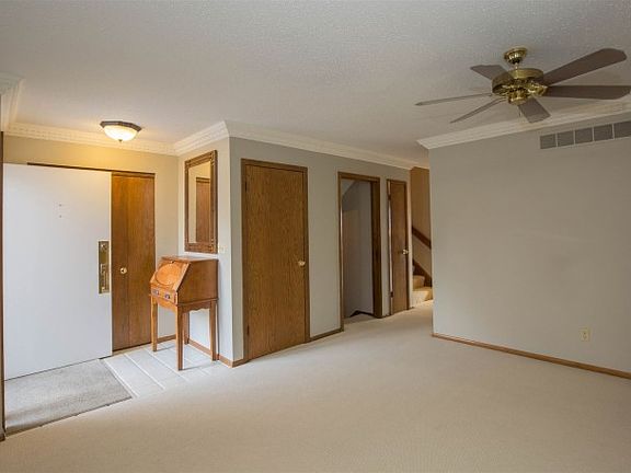 4th image of 4463 Bunker Hill Dr