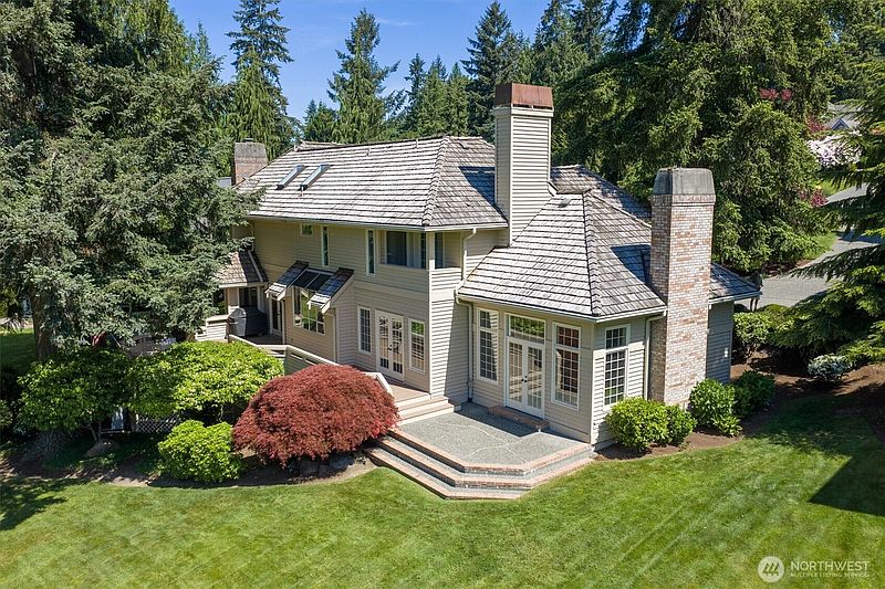 2nd image of 13713 209th Avenue NE