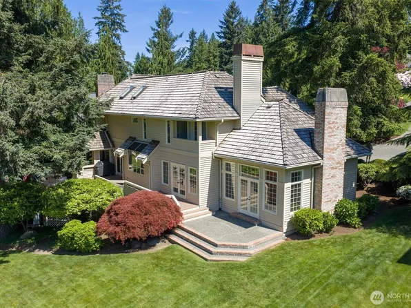 13713 209th Avenue NE, Woodinville, WA 98077