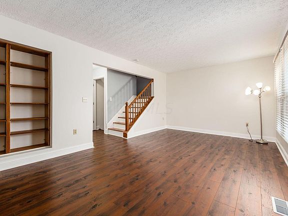 4th image of 8831 Hornsea Dr