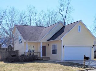 35 Cotton Creek Cir, Black Mountain, NC 28711