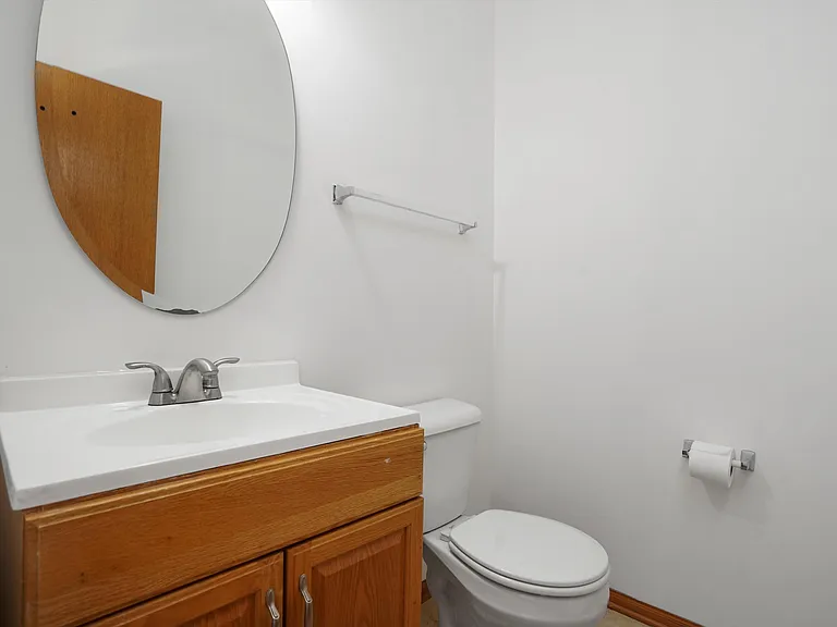 2304 Hudson Cir — Photo 11