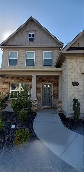 4710 Falls River Dr — Photo 2