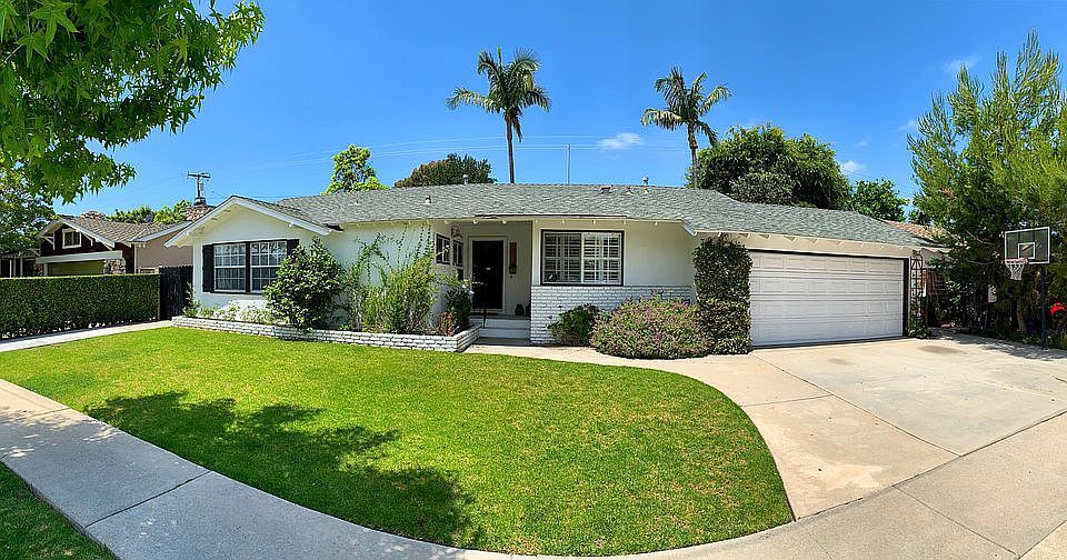 1st image of 2383 College Dr