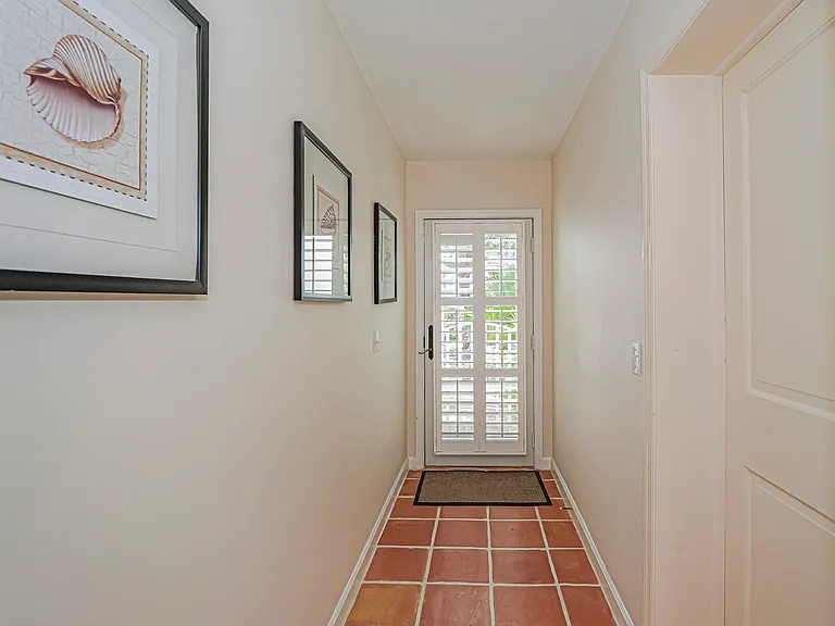 8367 Baytree Dr #8367 — Photo 3