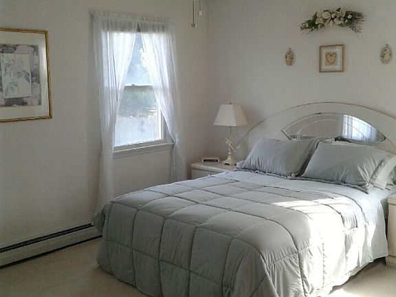 4th image of 17 Pleasant Ct