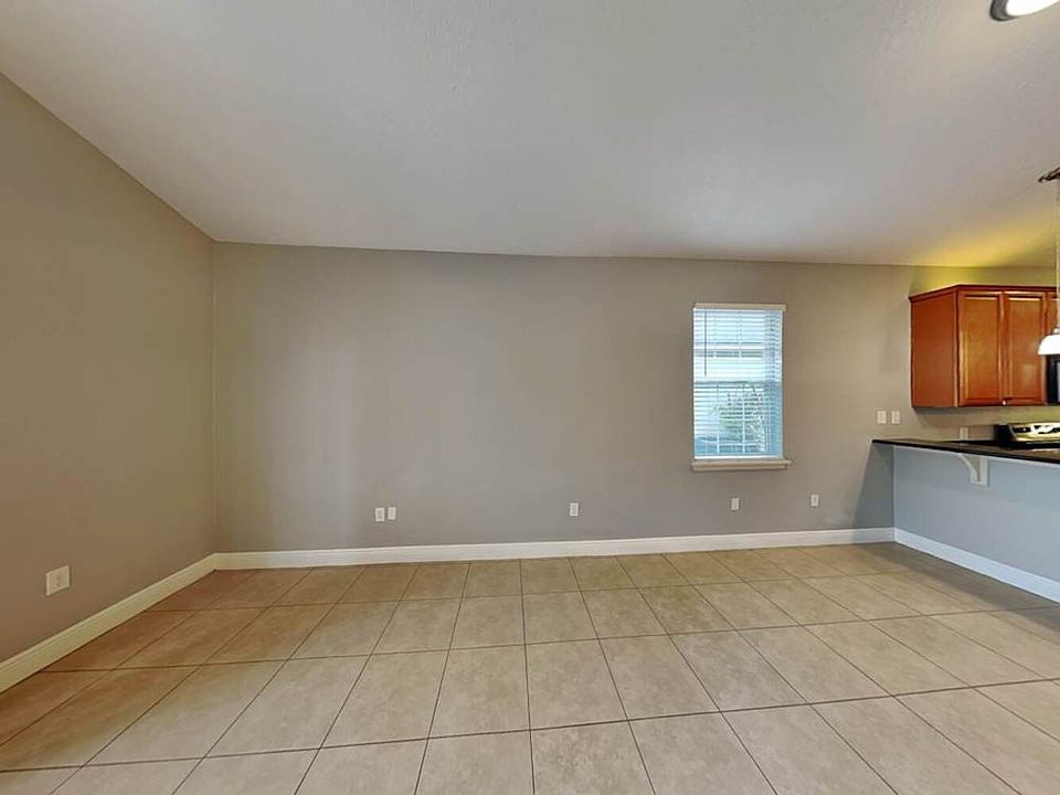 1st image of 505 Hibiscus Cove Dr