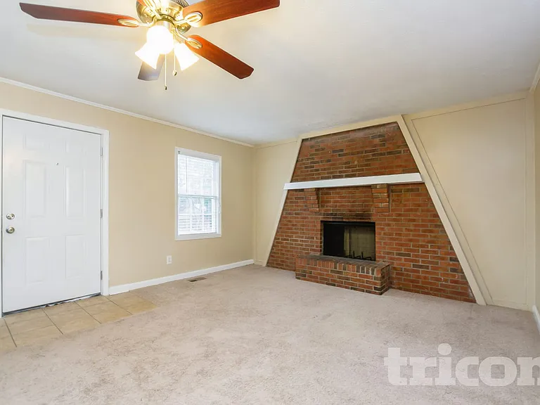 55 Henson Cir — Photo 3