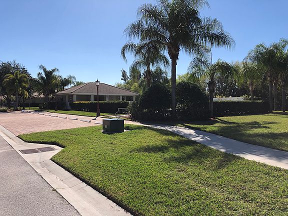 5th image of 4244 Vicenza Dr Unit A