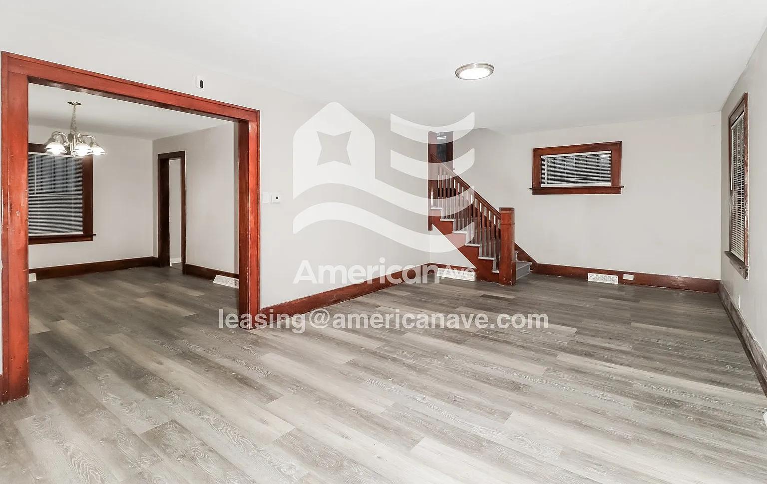 3 bed, 1.0 bath, 1344 sqft, $983 — Photo 2