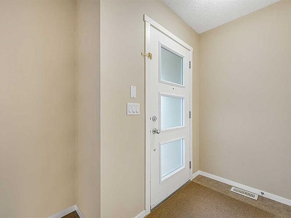 4th image of 97 E Marine Dr SE