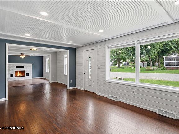 4th image of 505 E Brockman Ave
