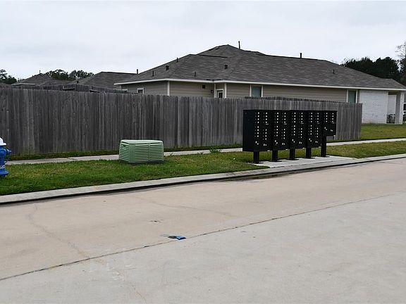 3rd image of 24814 Winema Woods Ln