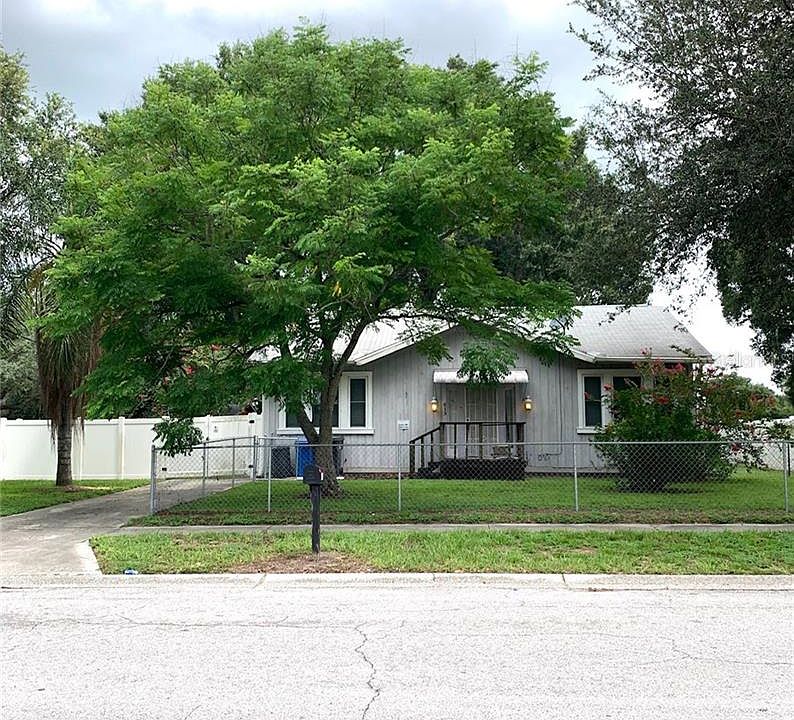 2nd image of 613 Avocado Dr