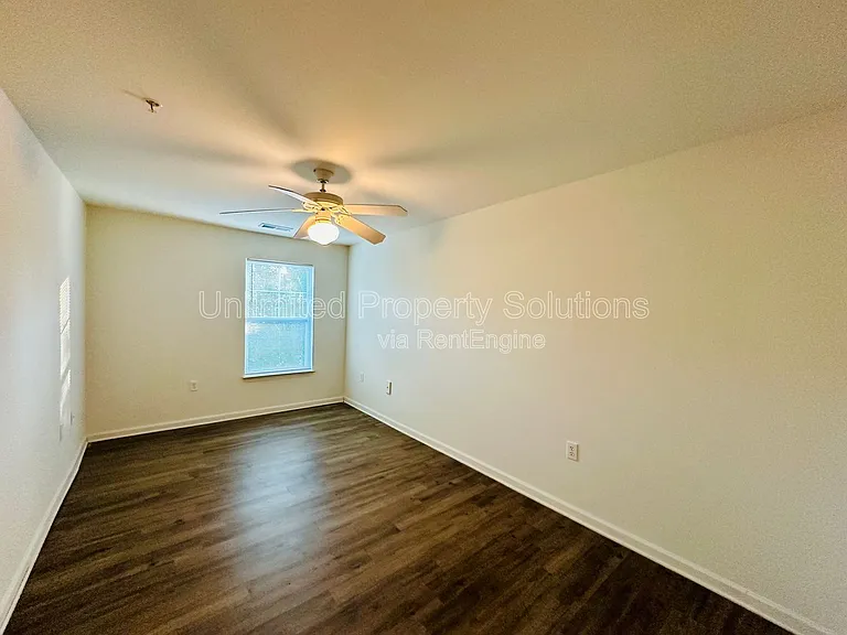 376 S Kerr Ave #302 — Photo 7