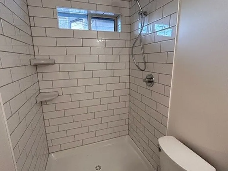 212 24th Ave — Photo 15