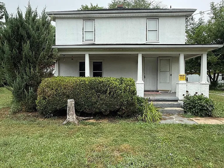 10860 Winchester Ave — Photo 2