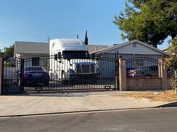 3rd image of 7413 Irvine Ave
