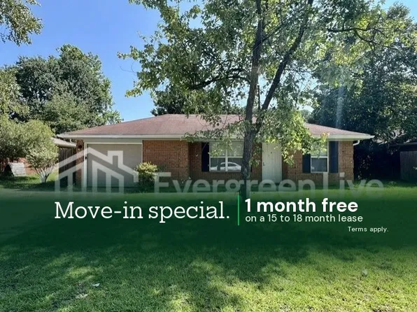 111 Viola Ct, Raeford, NC 28376