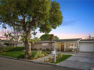 321 Ramona Pl, Costa Mesa, CA 92627