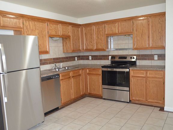 5th image of 2918 Starlight Dr Unit A