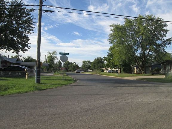 5th image of 9 S 185th Ave E