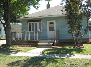 208 S 5th St, Illiopolis, IL 62539