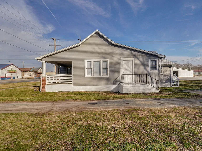 252 Commercial St #B — Photo 3