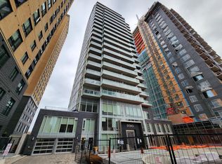 111 Champagne Ave S #1403, Ottawa, ON K1S 5V3