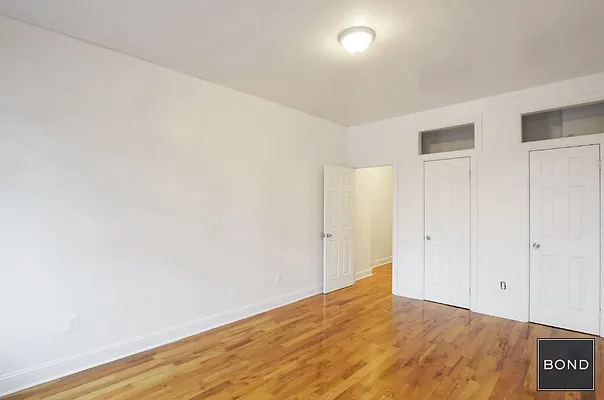 Rented by Bond New York | media 7