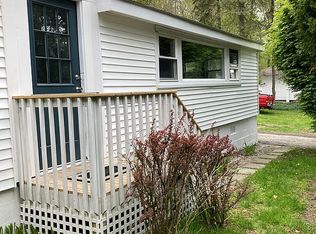 213 Mamanasco Rd, Ridgefield, CT 06877