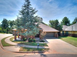 3612 Oakridge Cir, Edmond, OK 73034