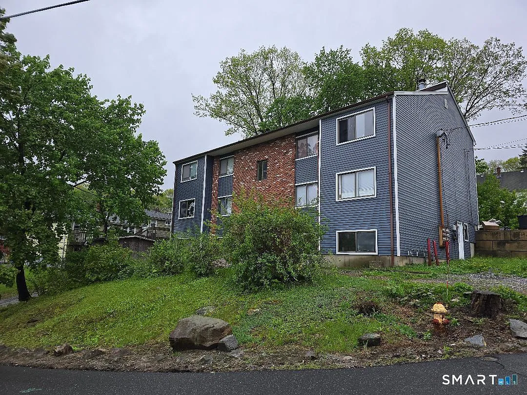 2 bed, 1.0 bath, 800 sqft, $1,500 — Photo 1