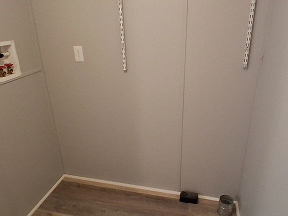 5th image of 719 Howell Rd #719
