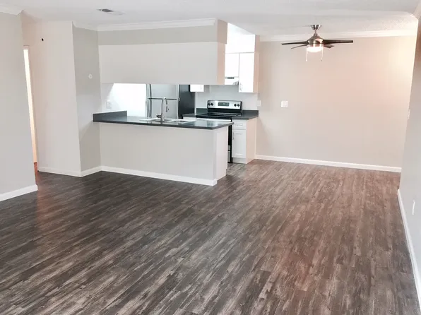 910 Casanova Ave, Monterey, CA