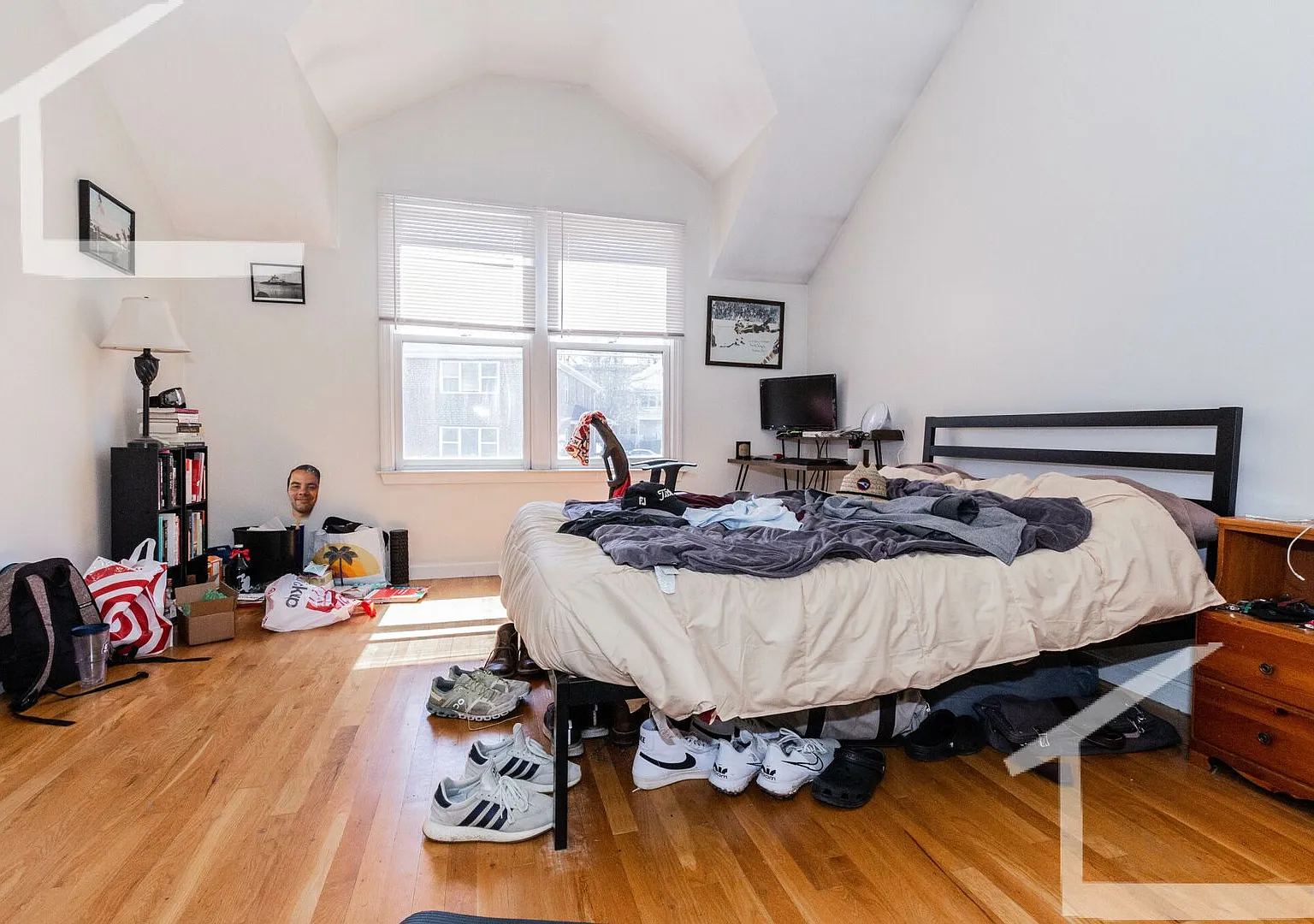 Large Townhouse in Allston, Parking Included, Laundry is in the Unit, Central Heat/AC, Deck — Photo 4