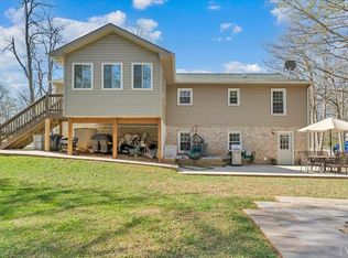 35 Ross Woods Dr, Rustburg, VA 24588
