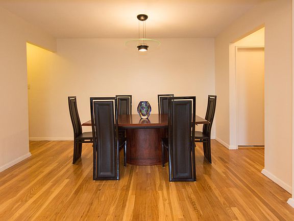 4th image of 3512 Oxford Ave APT 5F