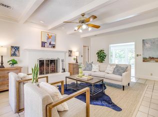 512 Oakmont Ln N, Fort Worth, TX 76112