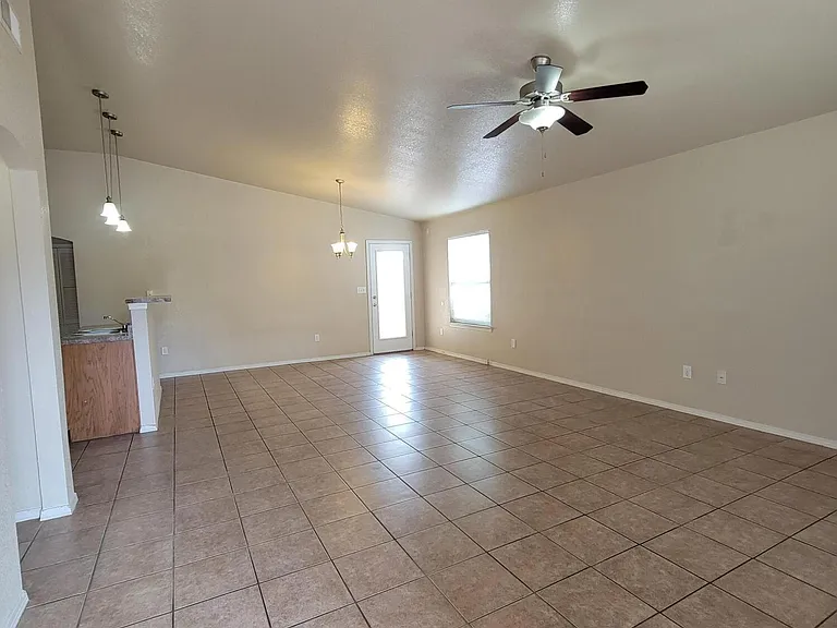 14211 Otter Point Dr — Photo 6