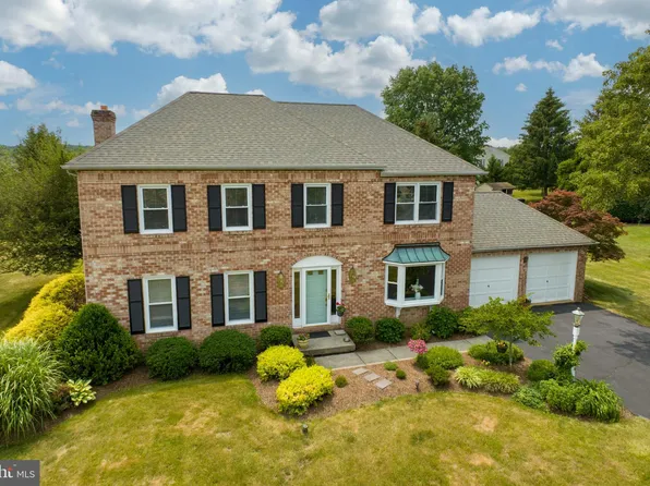 402 Bow Ln, Gilbertsville, PA 19525