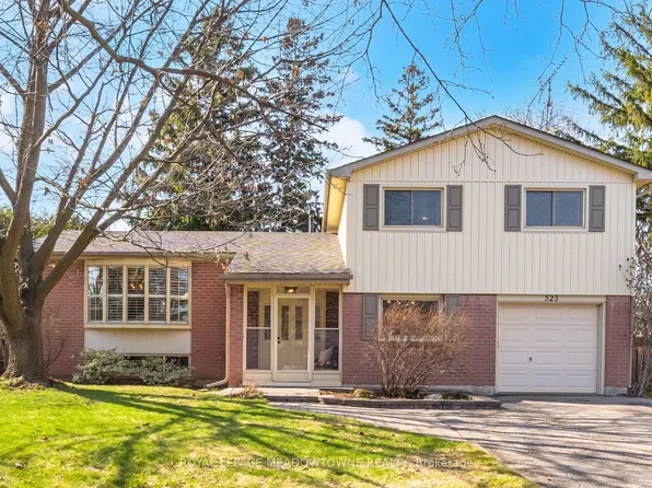 523 Trafalgar Ct, Milton, ON L9T 3A8