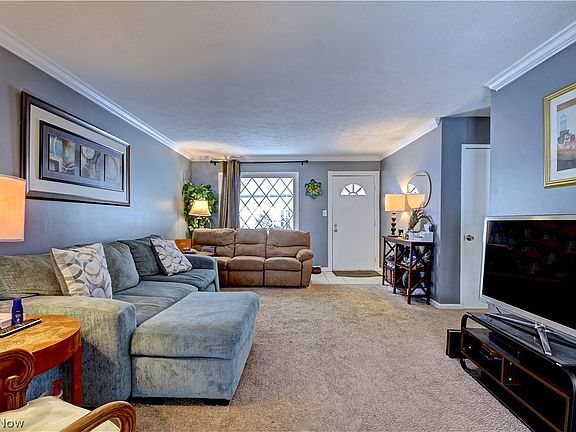 3rd image of 5961 Kimberly Dr
