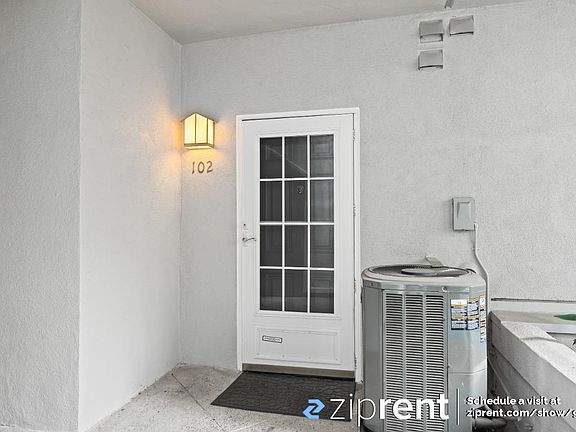 5th image of 128 El Camino Real APT 102