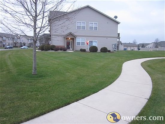 Large Corner Front Yard 