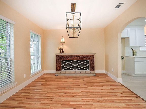 5th image of 7006 Oak Prairie Ct