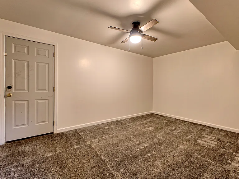 116 Alderwood Dr — Photo 30