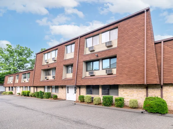 22 Radio Place APT 10, Stamford, CT 06906