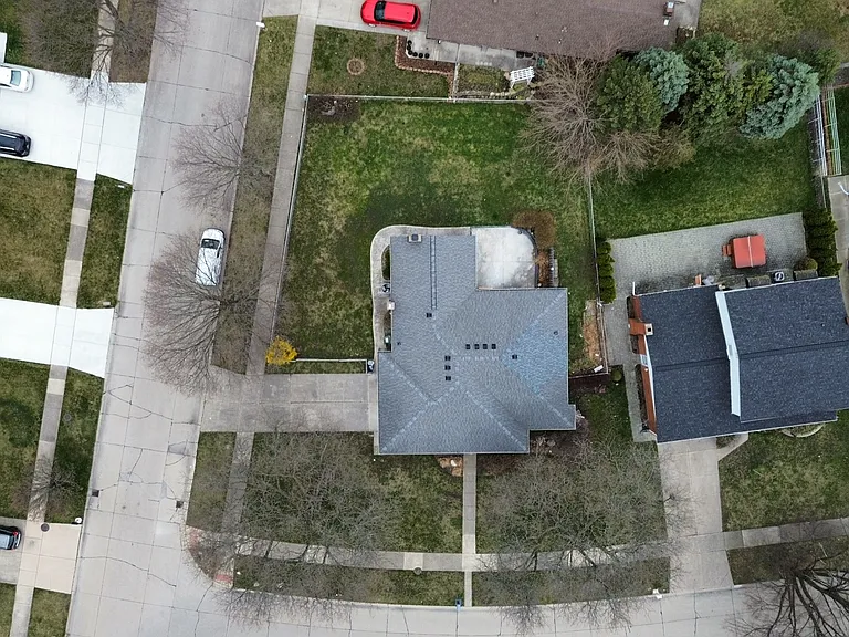3007 Warrington Dr — Photo 35